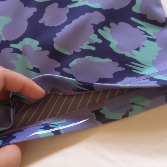 Colorful athletic spandex shorts - Picture 6 of 6